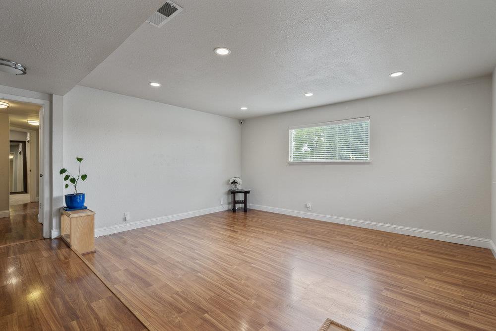 1301 3rd Street Gilroy, CA 95020 - Photo 7 of 35