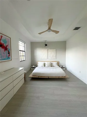 a view of a house with a big yard