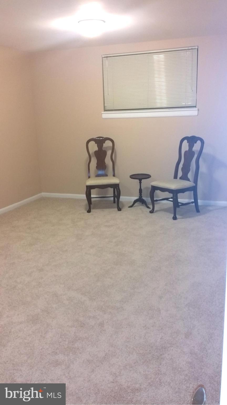 11721 Newbridge Court Reston, VA 20191 - Photo 25 of 30 Family Room