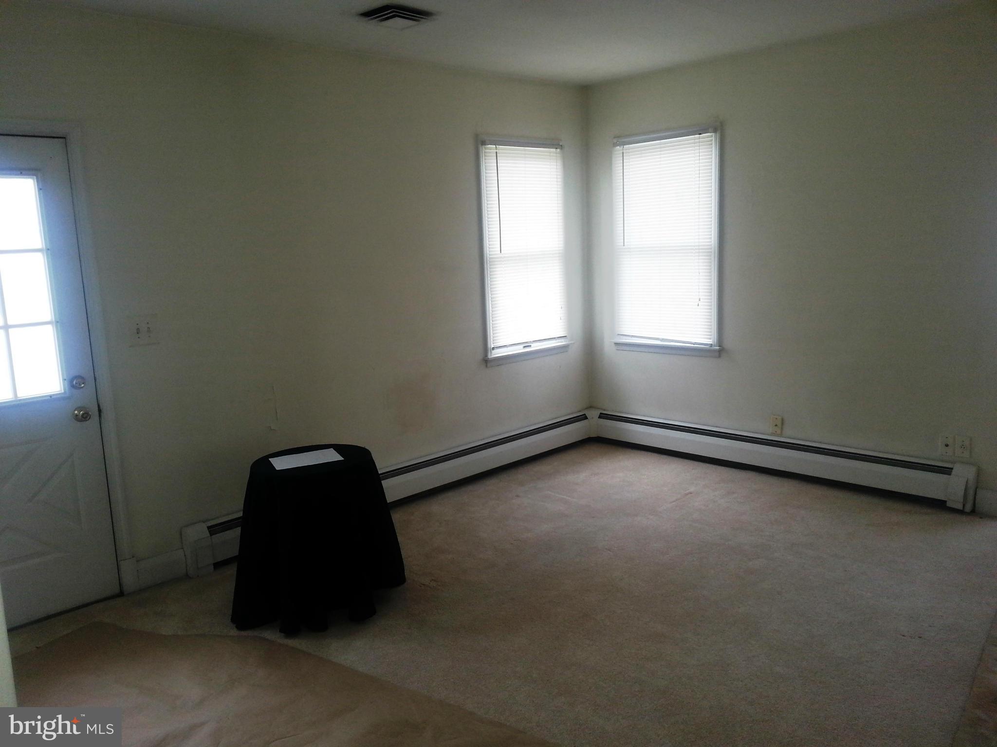 10745 Philadelphia Road White Marsh, MD 21162 - Photo 7 of 17 Living Room