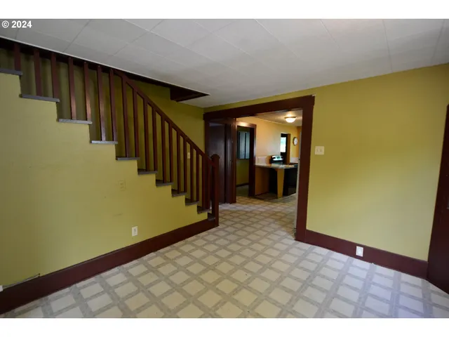 a view of a livingroom with a fireplace