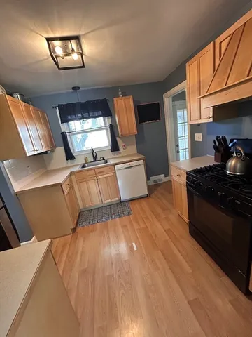 $380,000 | 118 Field Road, Longmeadow, MA 01106