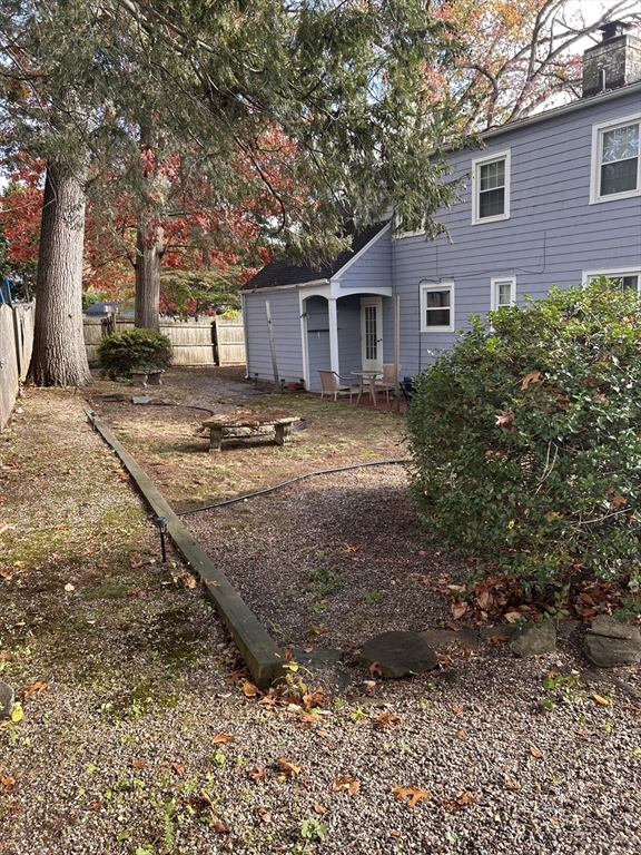 118 Field Road Longmeadow, MA 01106 - Photo 4 of 40