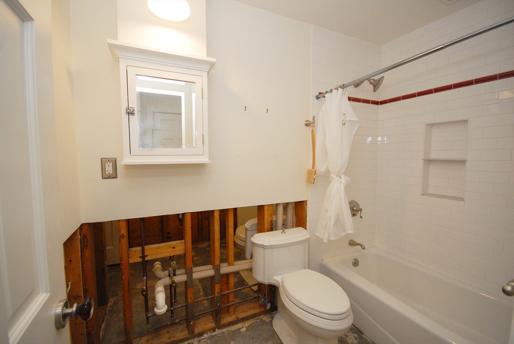 27 Concord Greene, Unit 1 Concord, MA 01742 - Photo 20 of 36