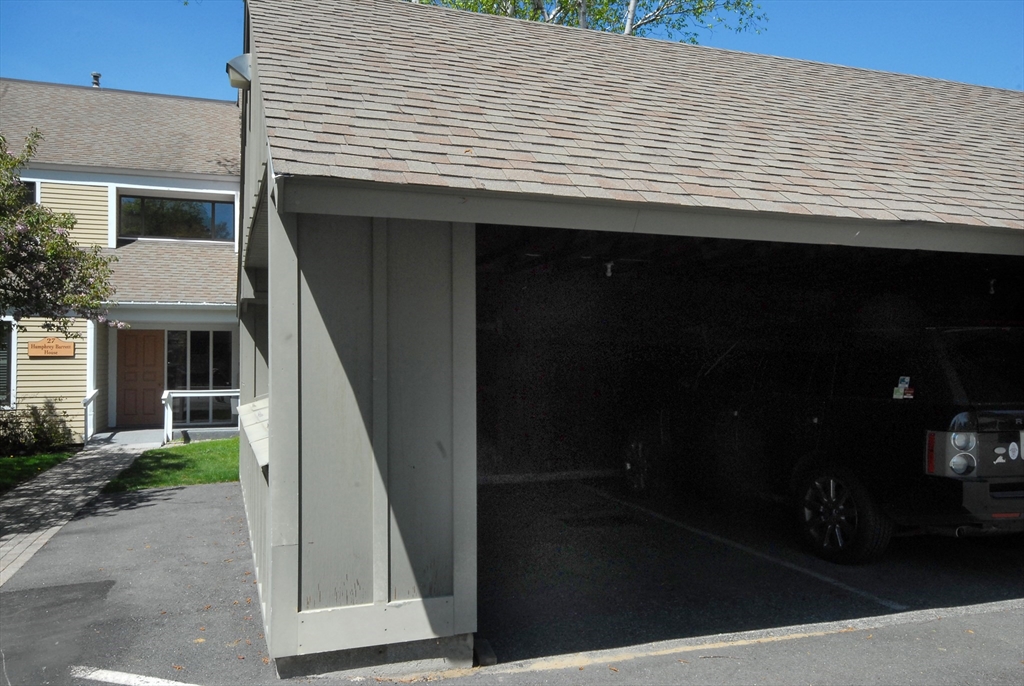 27 Concord Greene, Unit 1 Concord, MA 01742 - Photo 29 of 36