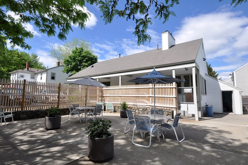 27 Concord Greene, Unit 1 Concord, MA 01742 - Photo 33 of 36