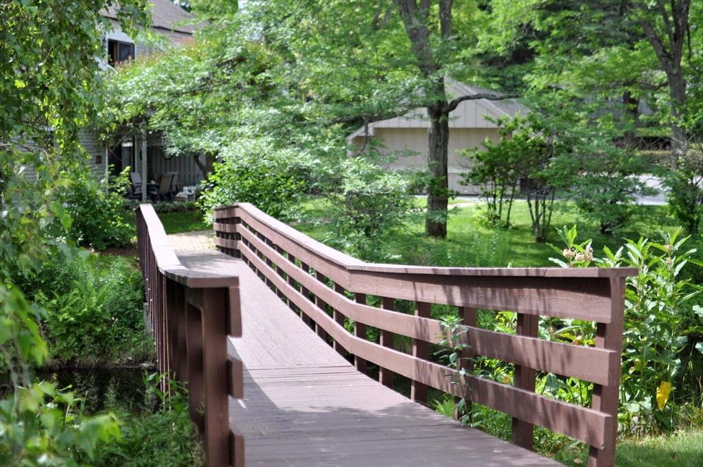 27 Concord Greene, Unit 1 Concord, MA 01742 - Photo 35 of 36