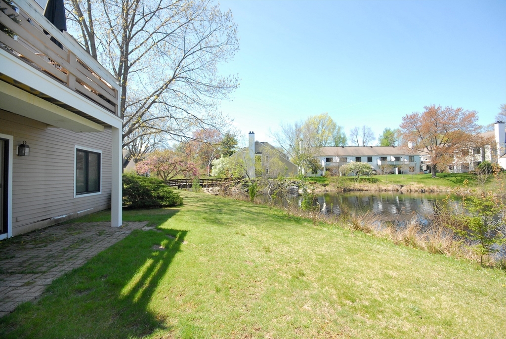 27 Concord Greene, Unit 1 Concord, MA 01742 - Photo 5 of 36