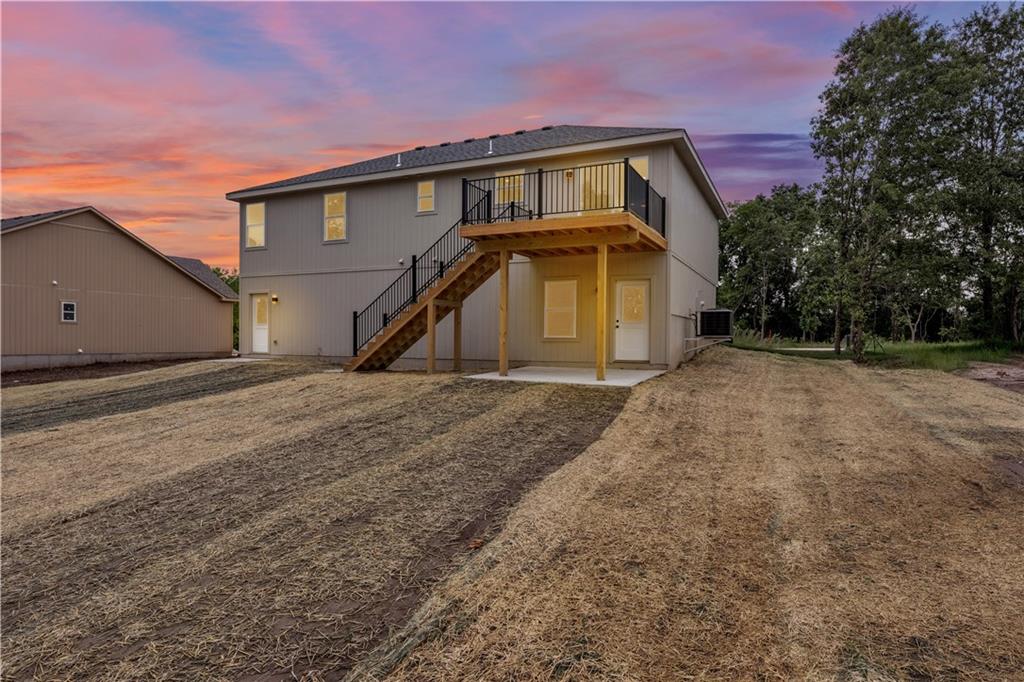 303 Northeast 51st Road Warrensburg, MO 64093 - Photo 49 of 53