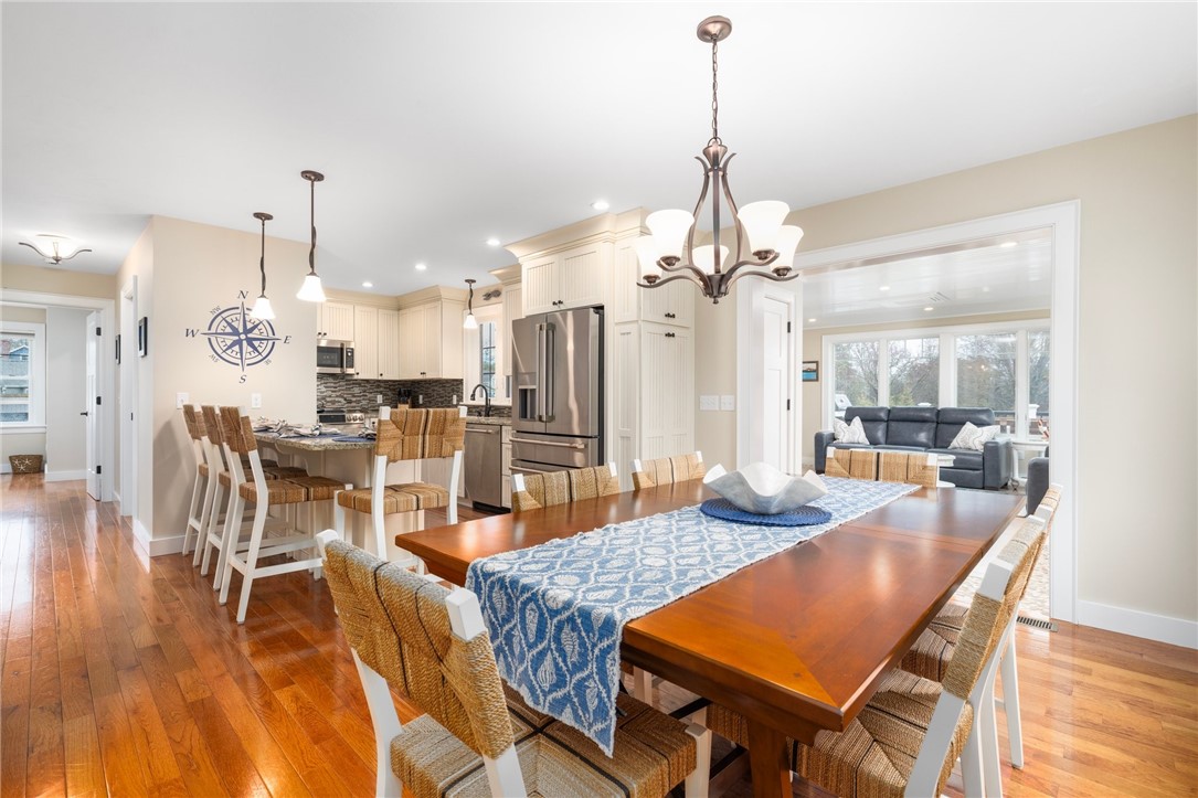 81 South Pier Road Narragansett, RI 02882 - Photo 10 of 49 Eat in Kitchen