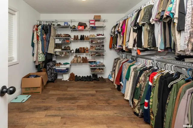 $319,000 | 412 Noah Lane, Carterville, IL 62918