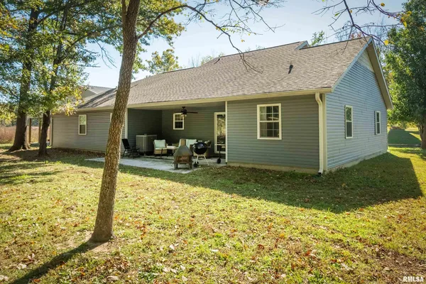 $309,999 | 412 Noah Lane, Carterville, IL 62918