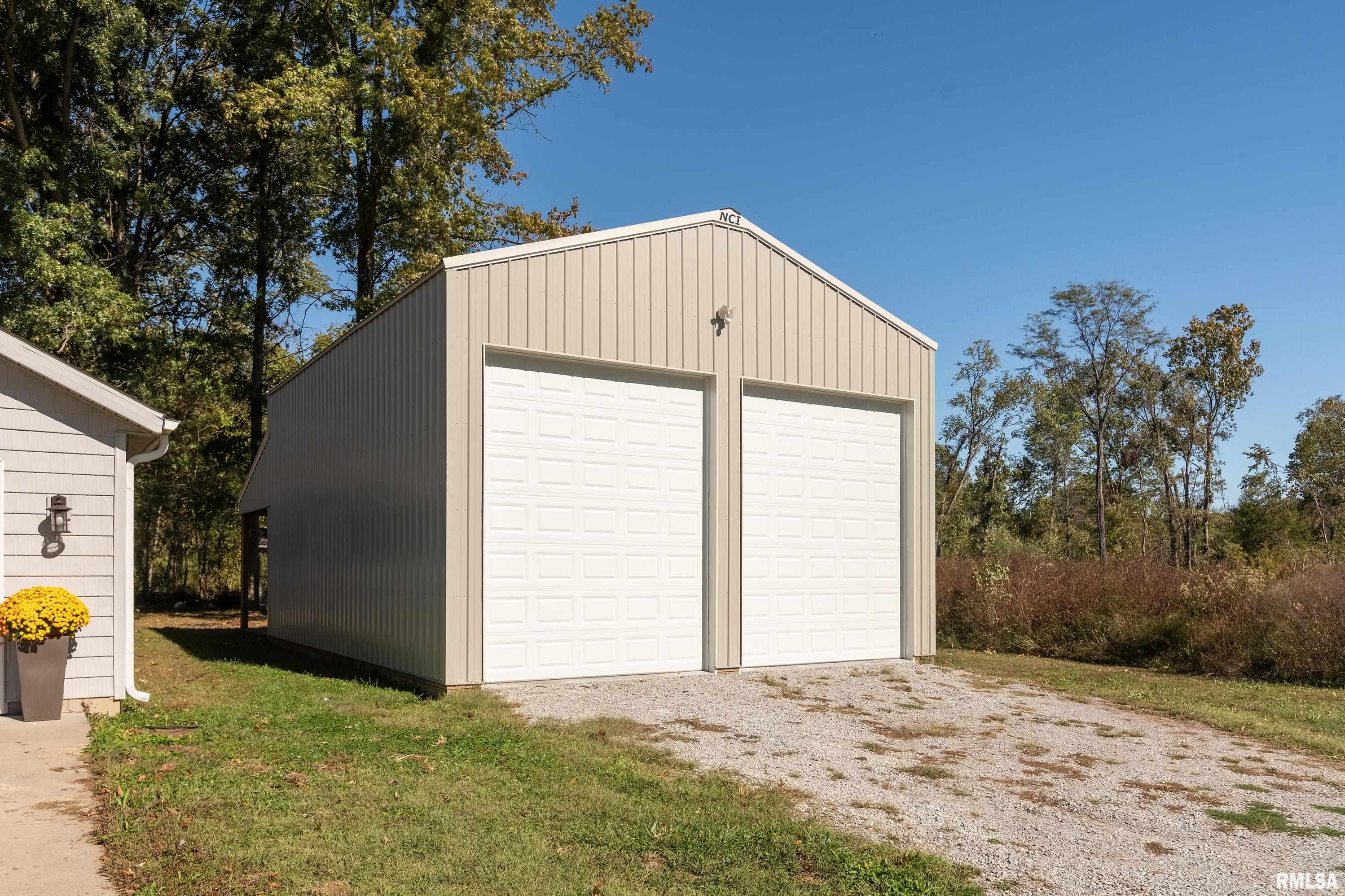 412 Noah Lane Carterville, IL 62918 - Photo 4 of 42