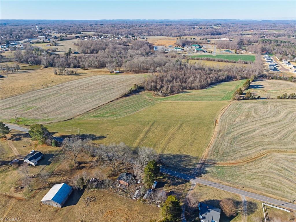 1 Dobbins Mill Road Yadkinville, NC 27055 - Photo 4 of 21