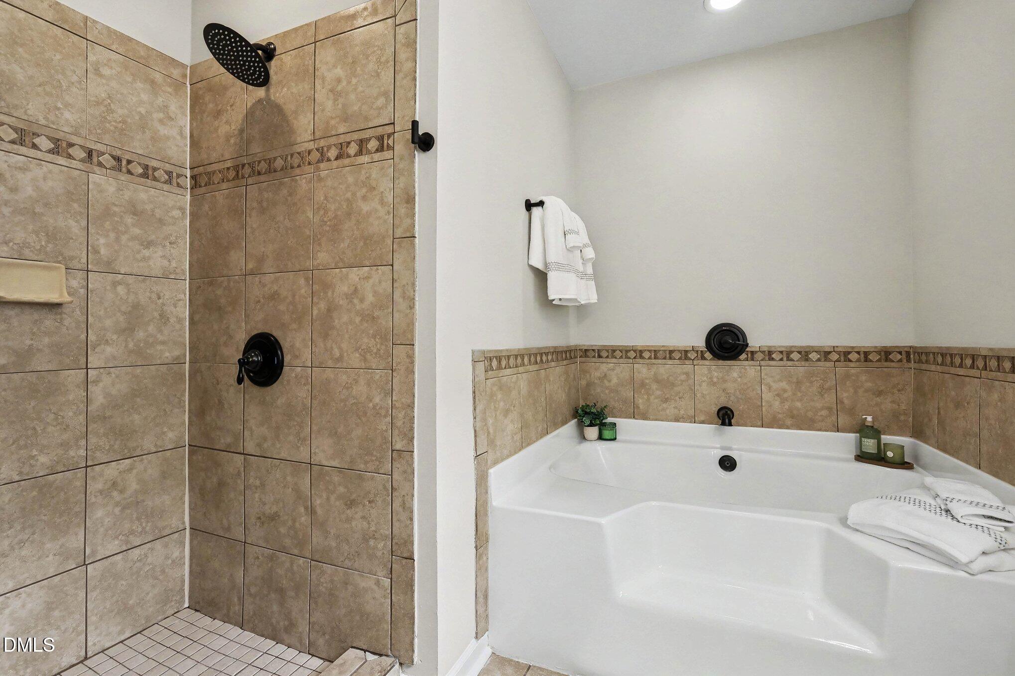 212 Trackers Road Cary, NC 27513 - Photo 16 of 34 023_file_3401
