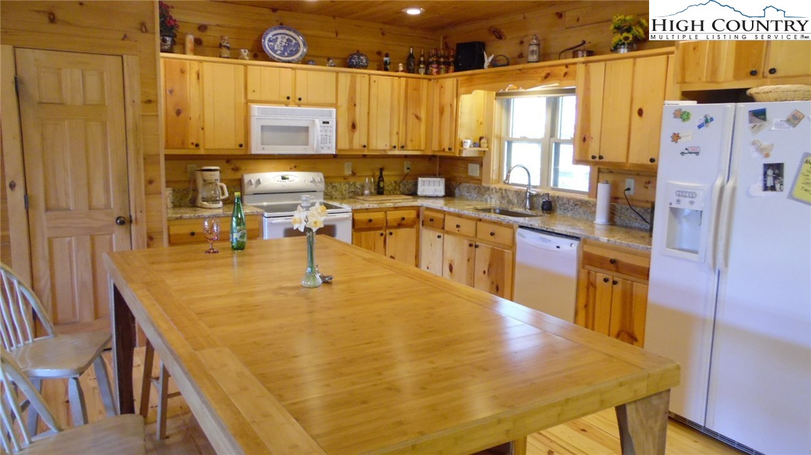 178 High Peak Road Lenoir, NC 28645 - Photo 13 of 32 Gallery Image 13