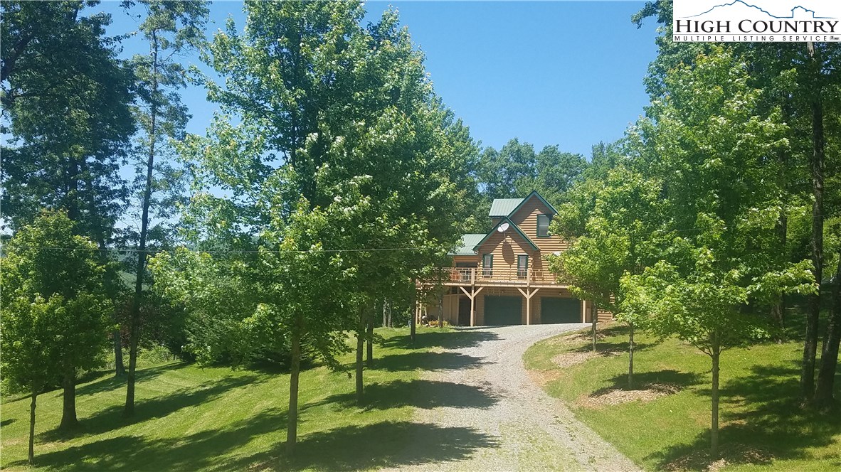 178 High Peak Road Lenoir, NC 28645 - Photo 3 of 32 Gallery Image 3