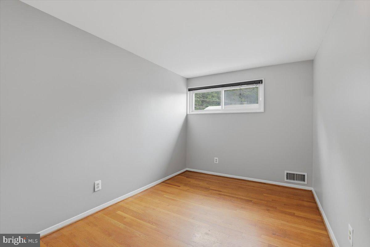 5024 8th Road South Arlington, VA 22204 - Photo 28 of 35