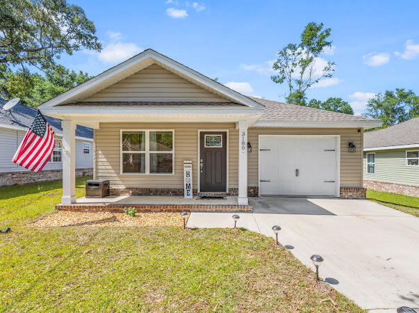 3180 Chestnut Street Crestview, FL 32539 - Photo 1 of 15 Front