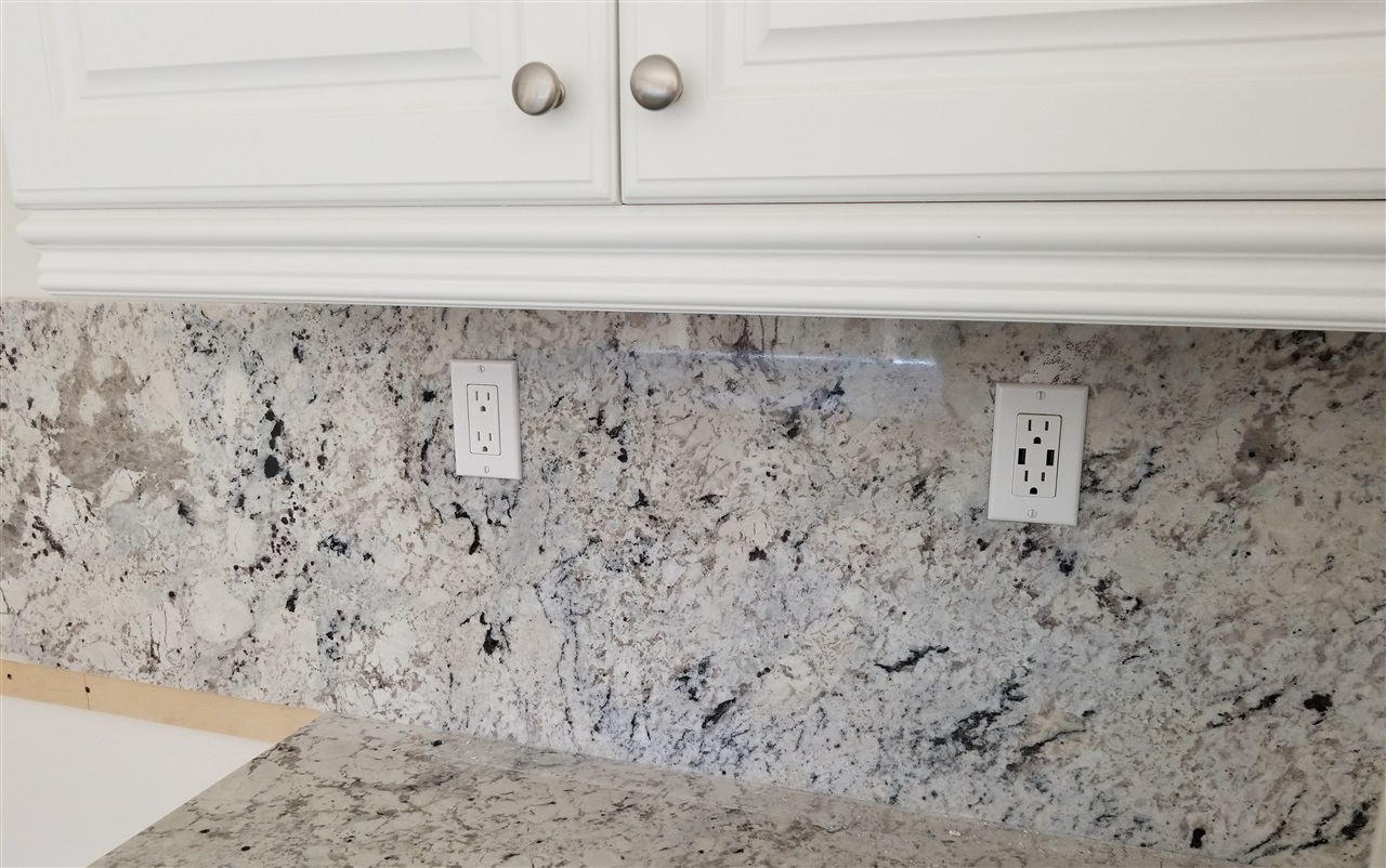21689 Trail Ridge Drive Escondido, CA 92029 - Photo 4 of 21 Back Splash