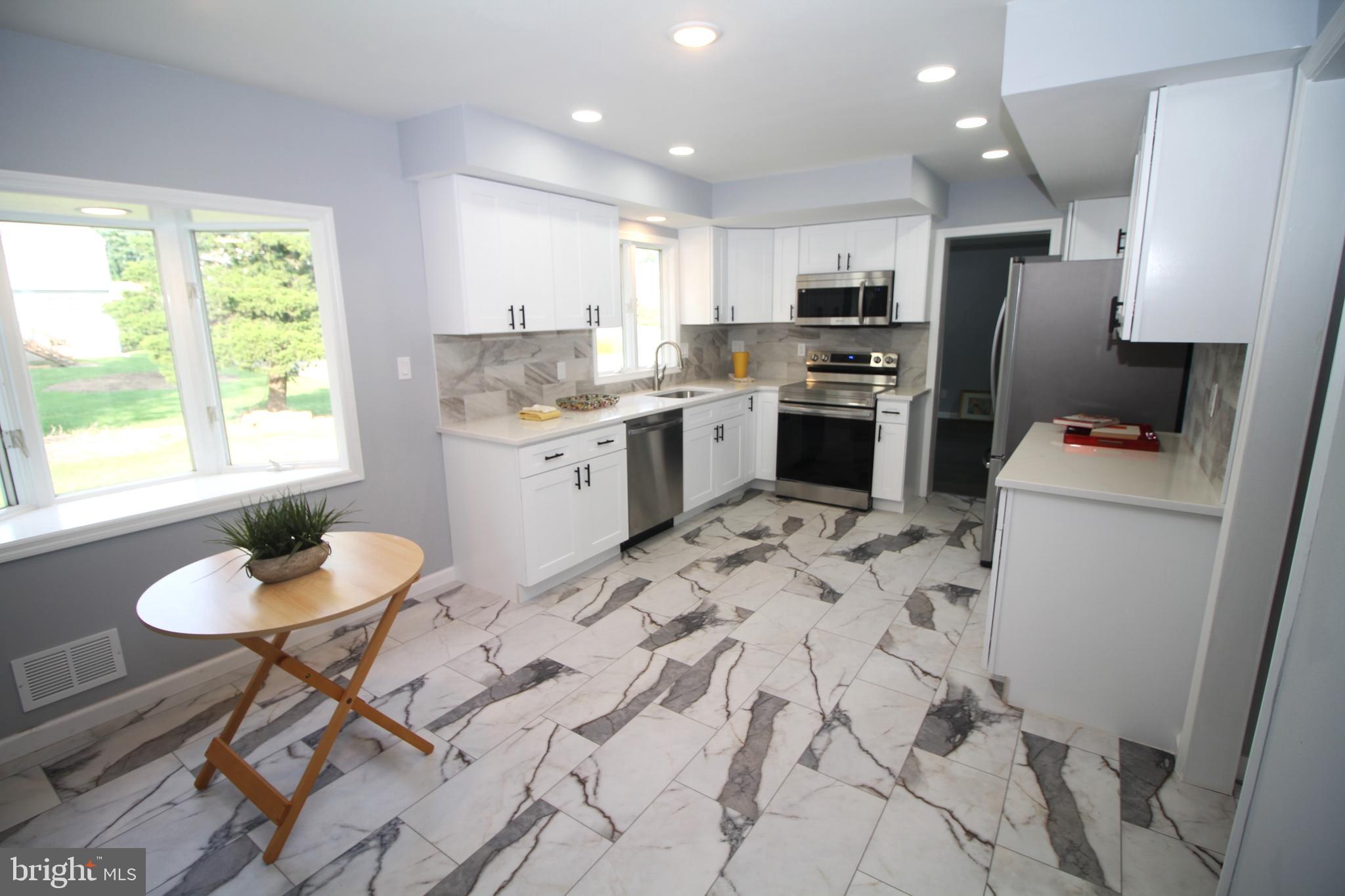 2088 Klockner Road Hamilton, NJ 08690 - Photo 8 of 29