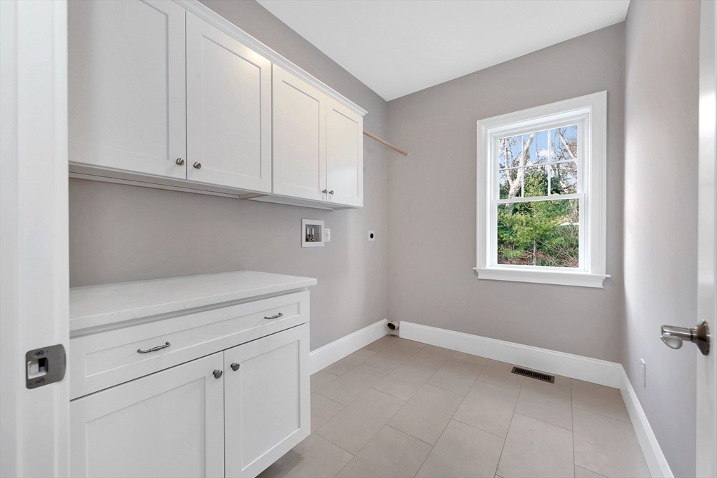 11 Weber Farm Road, Unit 11 Wrentham, MA 02093 - Photo 18 of 34