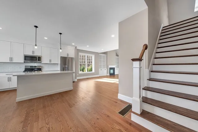 $1,025,000 | 11 Weber Farm Road, Unit 11, Wrentham, MA 02093