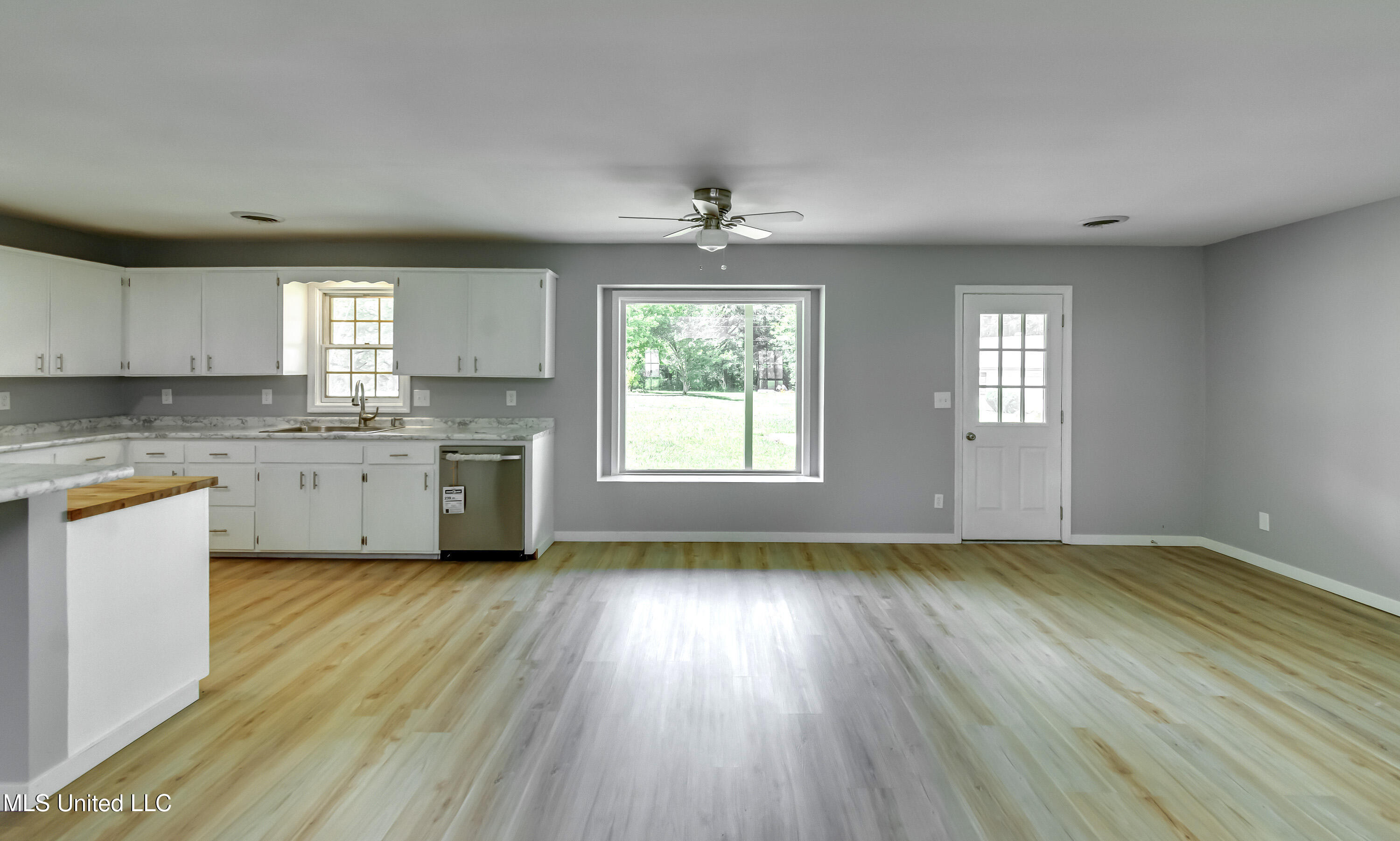 5887 Scotland Road Bentonia, MS 39040 - Photo 11 of 41 5887 Scotland Rd-24