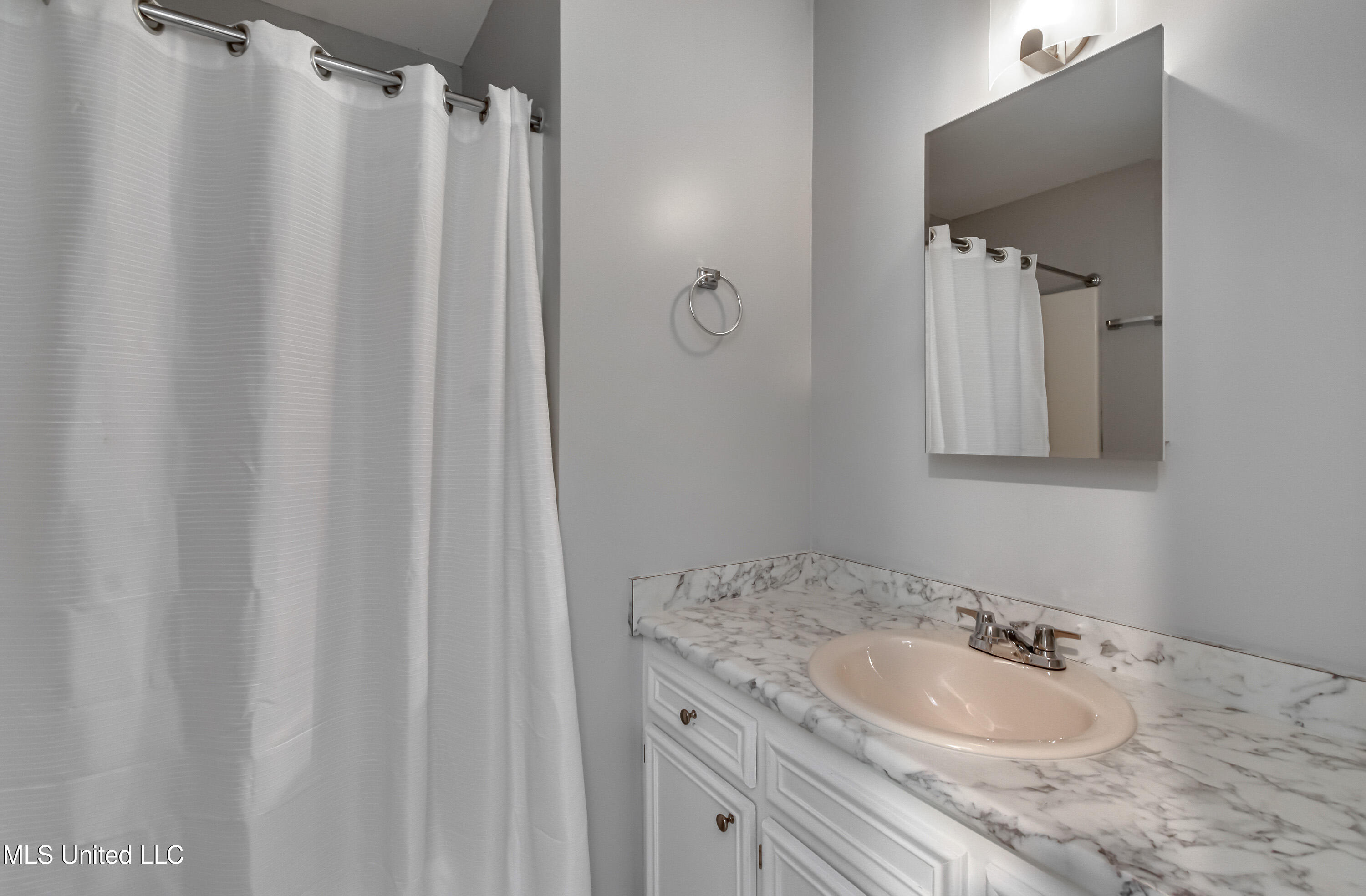 5887 Scotland Road Bentonia, MS 39040 - Photo 38 of 41 5887 Scotland Rd-26