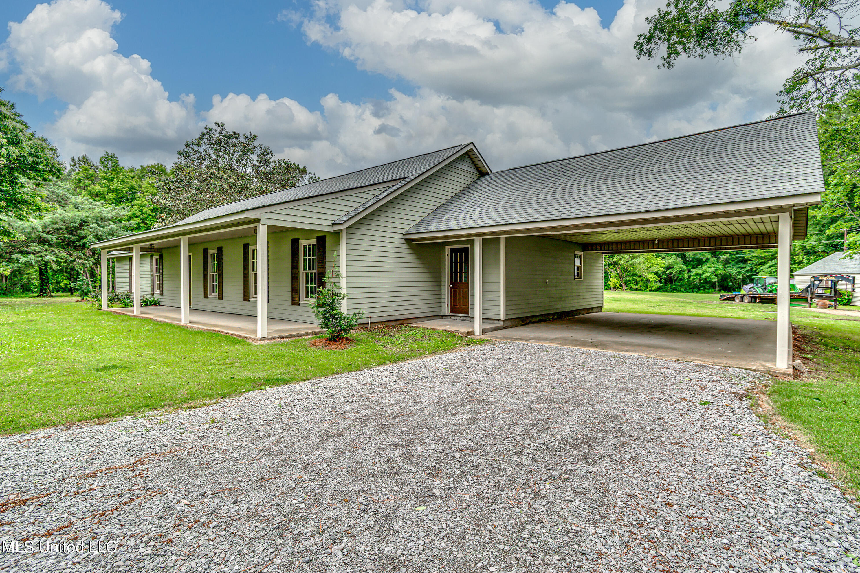 5887 Scotland Road Bentonia, MS 39040 - Photo 5 of 41 5887 Scotland Rd Ext-2