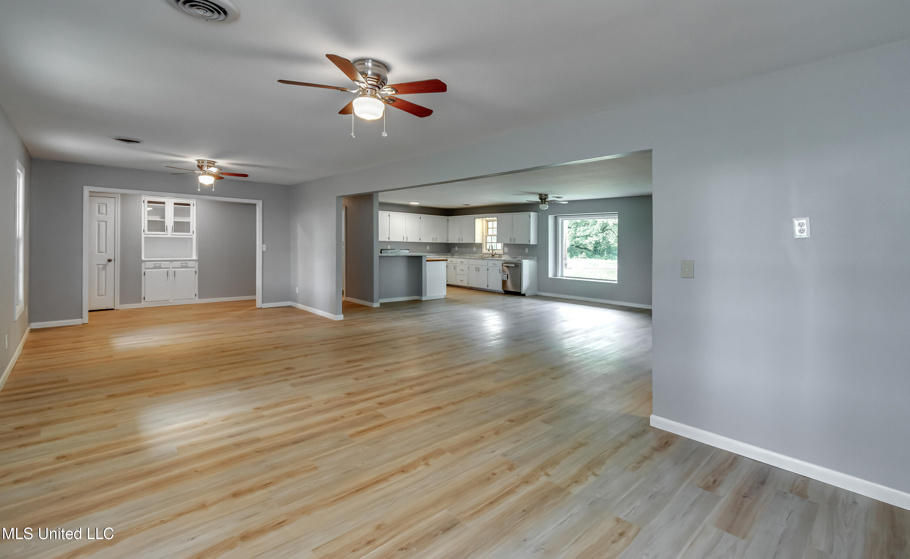 5887 Scotland Road Bentonia, MS 39040 - Photo 10 of 41 5887 Scotland Rd-6