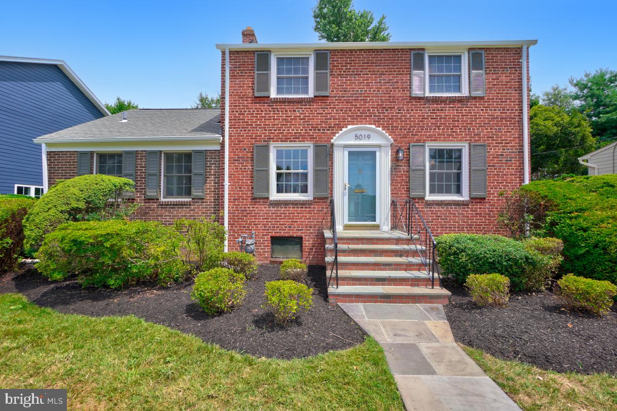 5019 34th Road North Arlington, VA 22207 - Photo 1 of 40 Gallery Image 1