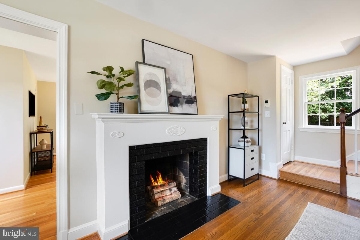 5019 34th Road North Arlington, VA 22207 - Photo 8 of 40 Gallery Image 8