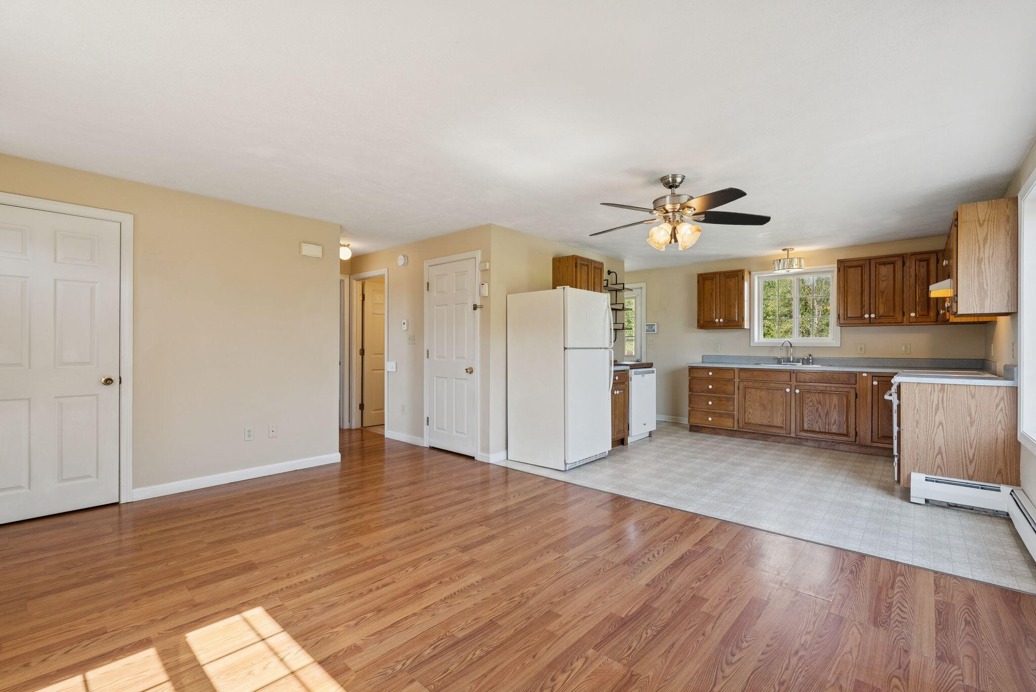 538 South Street Biddeford, ME 04005 - Photo 13 of 46 27_DSC09507