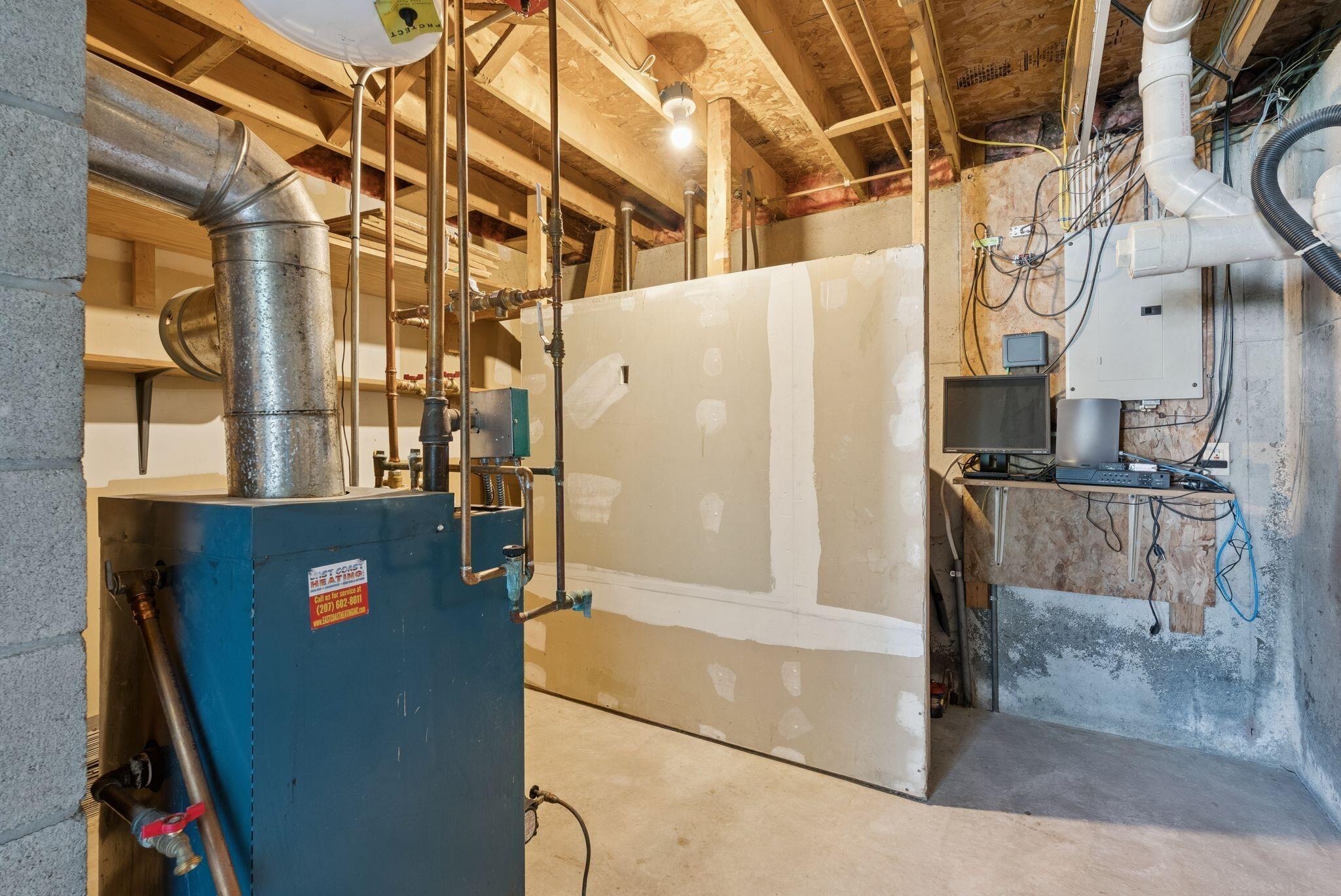 538 South Street Biddeford, ME 04005 - Photo 32 of 46 41_DSC09577