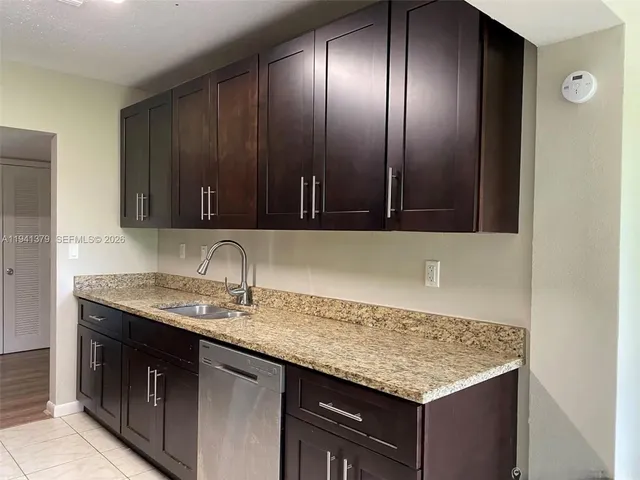 $640,000 | 6105 Royal Poinciana Lane, Tamarac, FL 33319