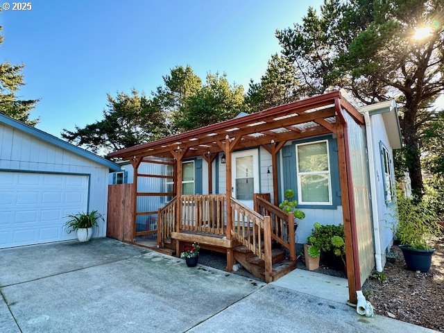 1601 Rhododendron Drive, Unit 693 Florence, OR 97439 - Photo 3 of 31 Gallery Image 3