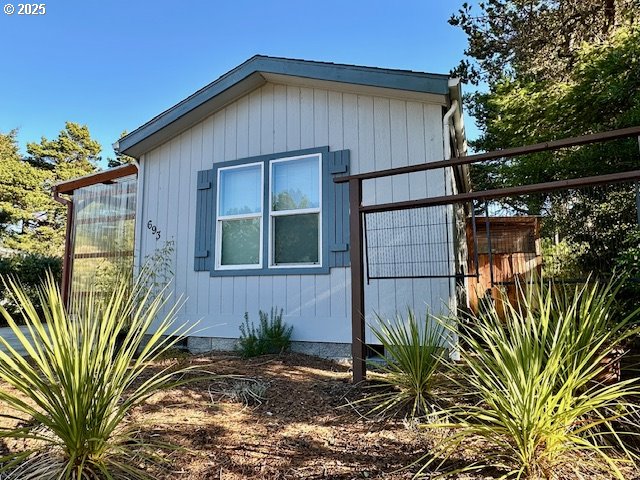 1601 Rhododendron Drive, Unit 693 Florence, OR 97439 - Photo 5 of 31 Gallery Image 5