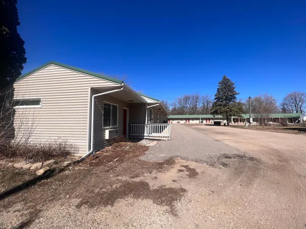 $375,000 | 1000 Craig Avenue, Tracy, MN 56175