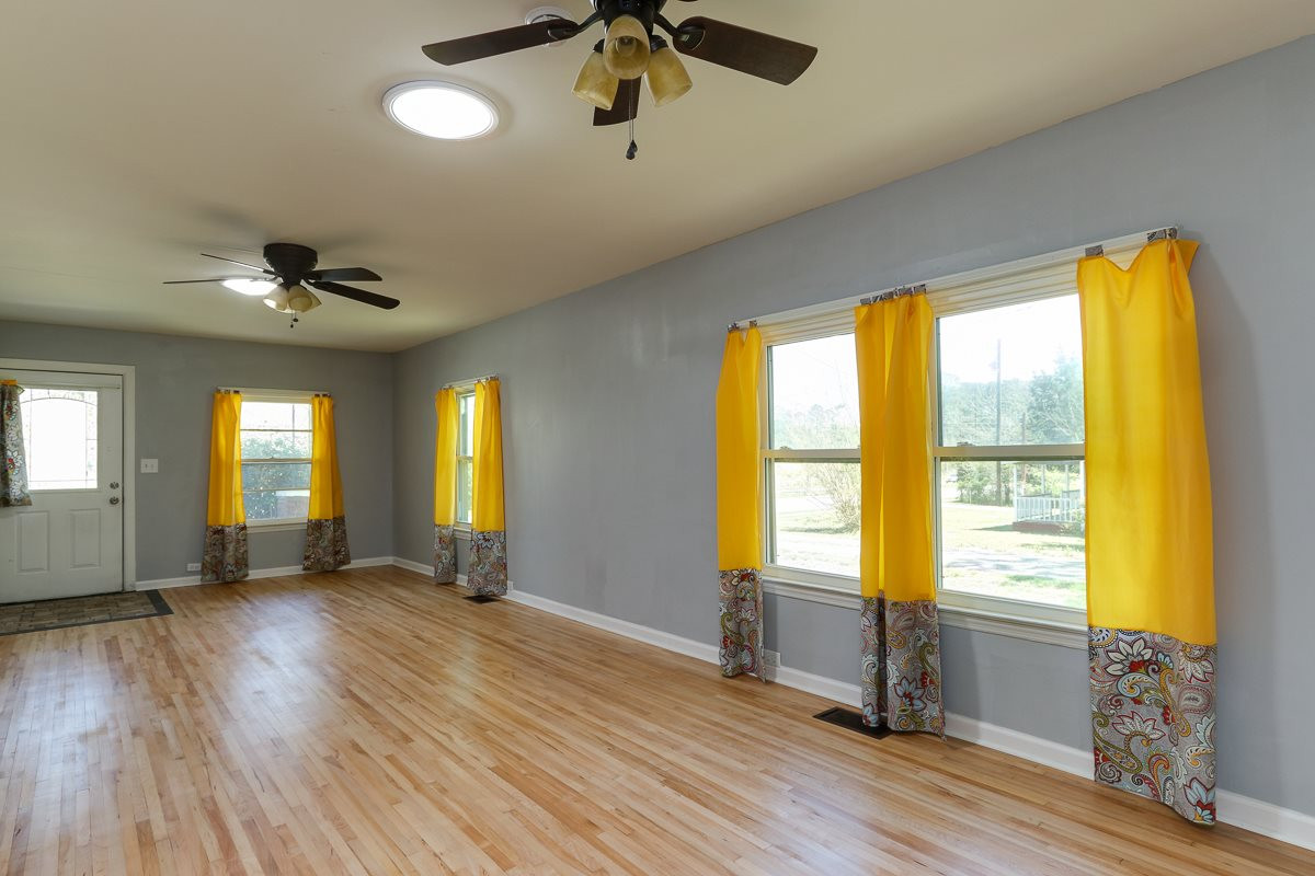 3409 Tryon Road Raleigh, NC 27603 - Photo 5 of 20 Living Room