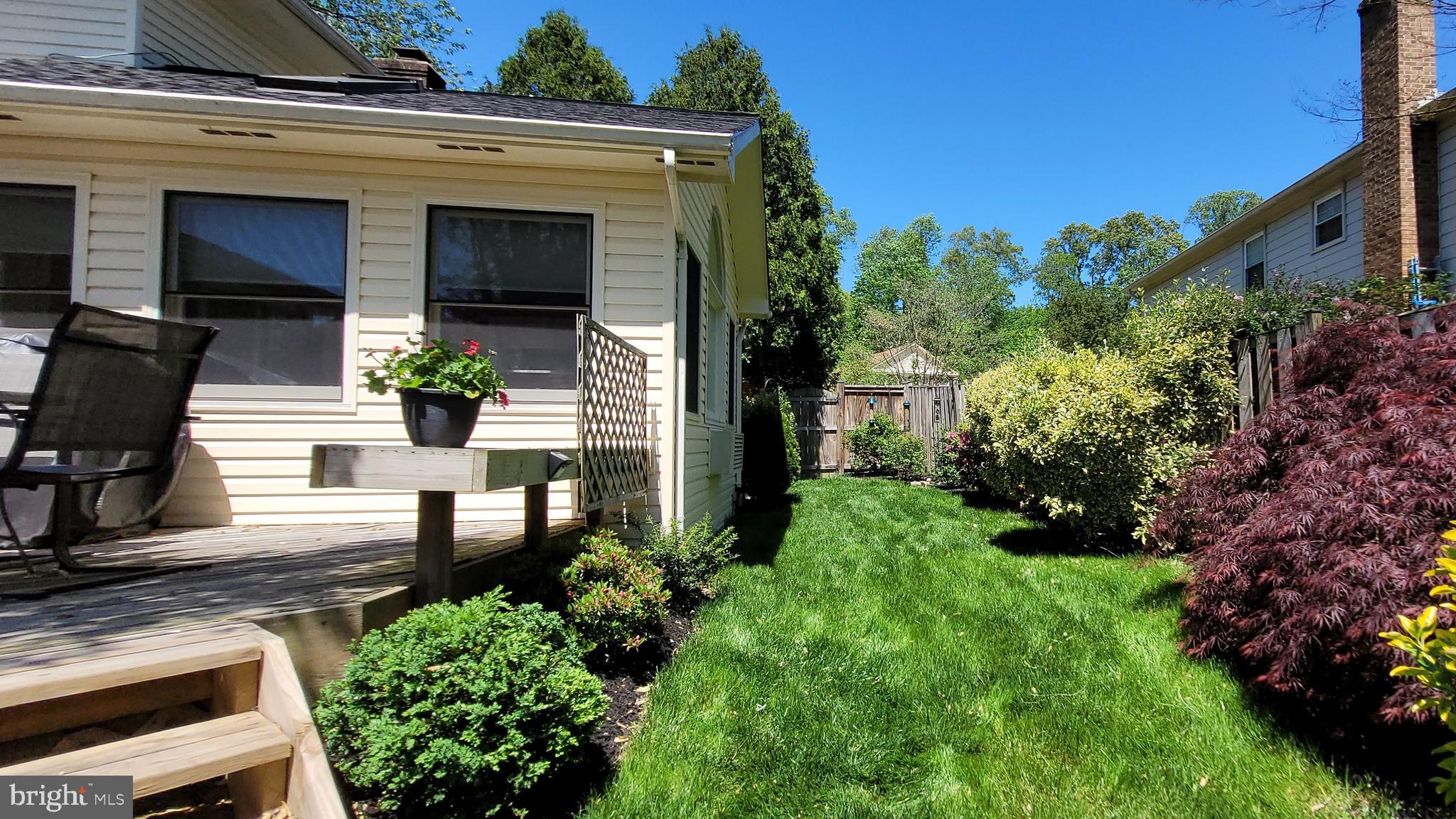 4501 Gilbertson Road Fairfax, VA 22032 - Photo 15 of 33 GREAT YARD