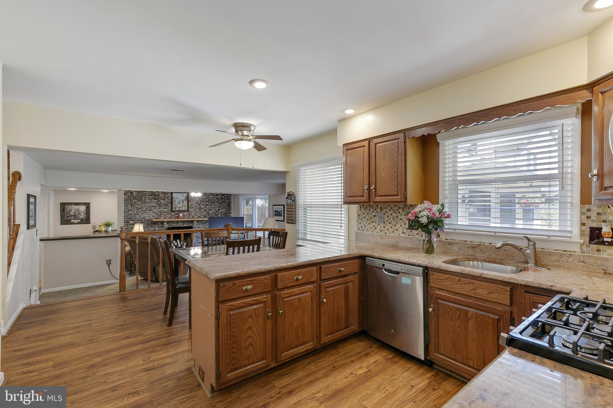 4501 Gilbertson Road Fairfax, VA 22032 - Photo 6 of 33 KITCHEN, BREAKFAST TO FAMILY/SUN ROOM