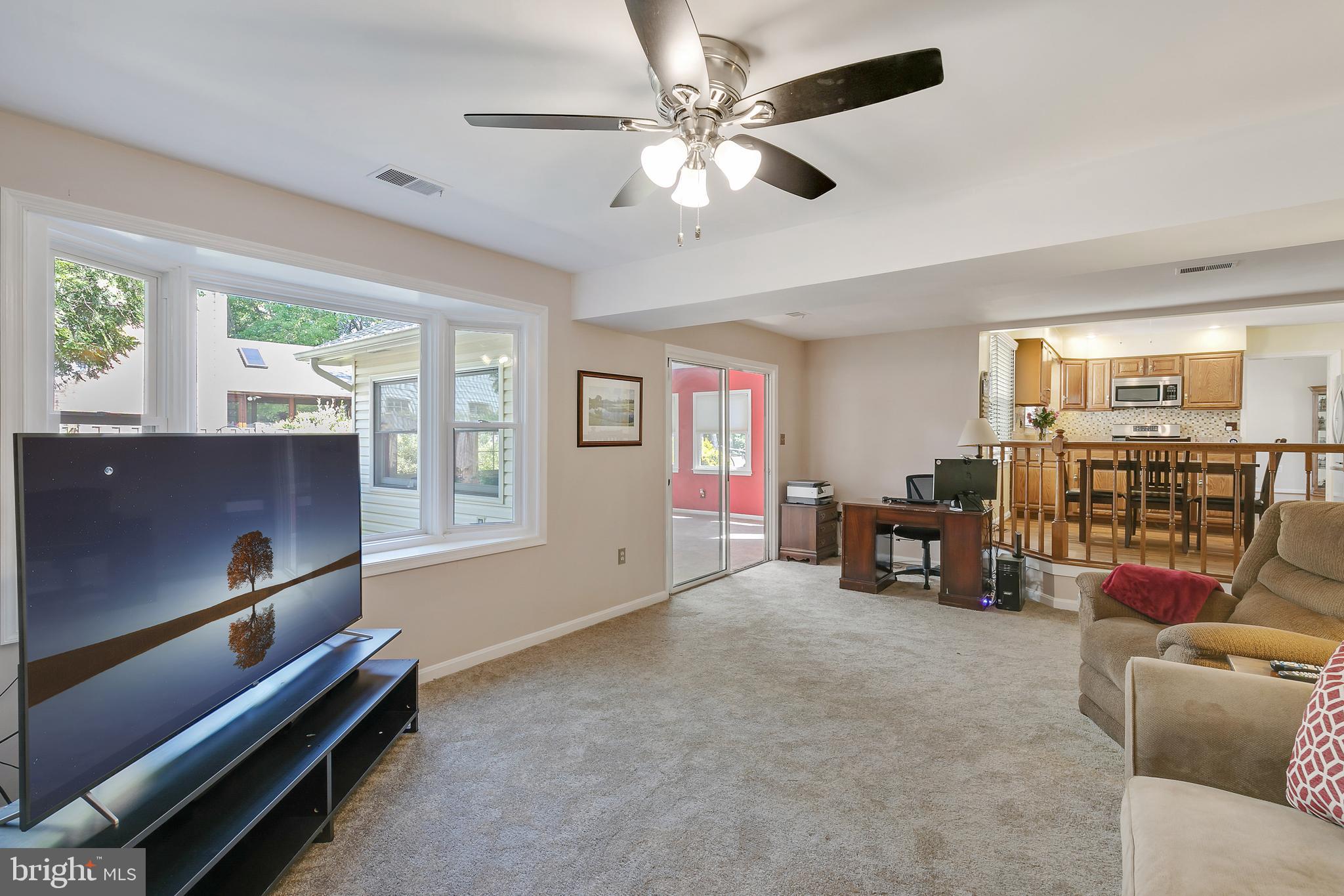 4501 Gilbertson Road Fairfax, VA 22032 - Photo 9 of 33 FAMILY ROOM