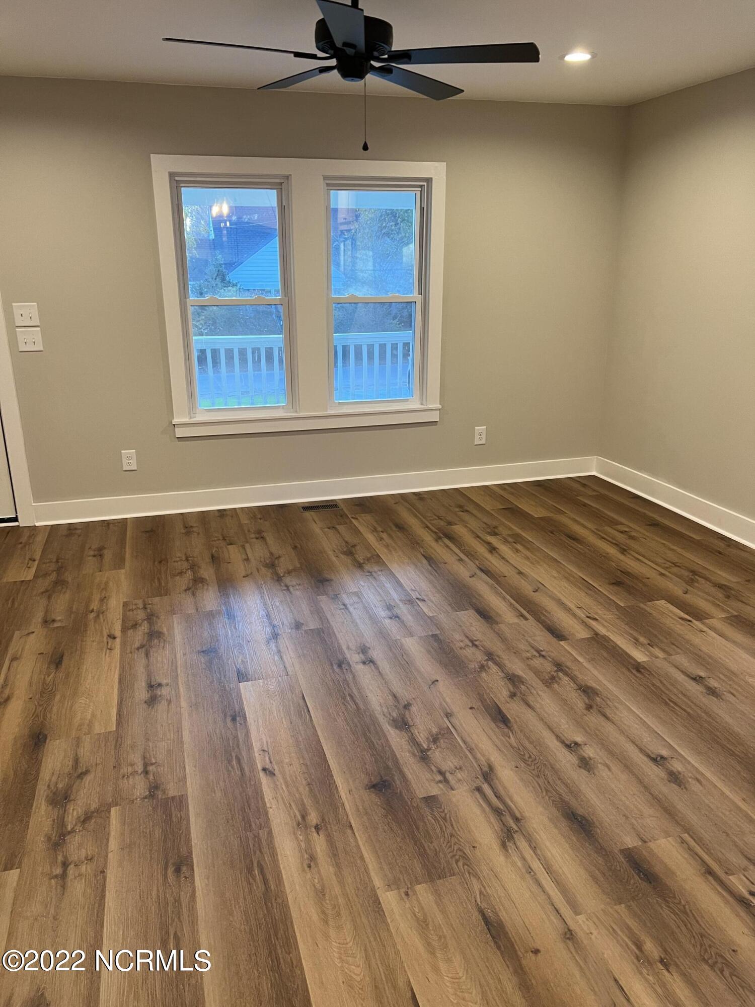 108 Elm Street Aberdeen, NC 28315 - Photo 5 of 21 5C2F2009-FC66-4AD6-8EB4-E733B9BB809F