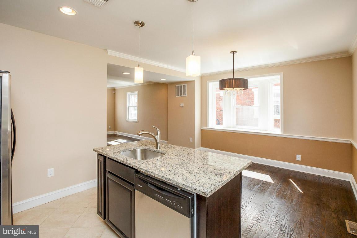 1318 Pentwood Road Baltimore, MD 21239 - Photo 3 of 25 Dining Room