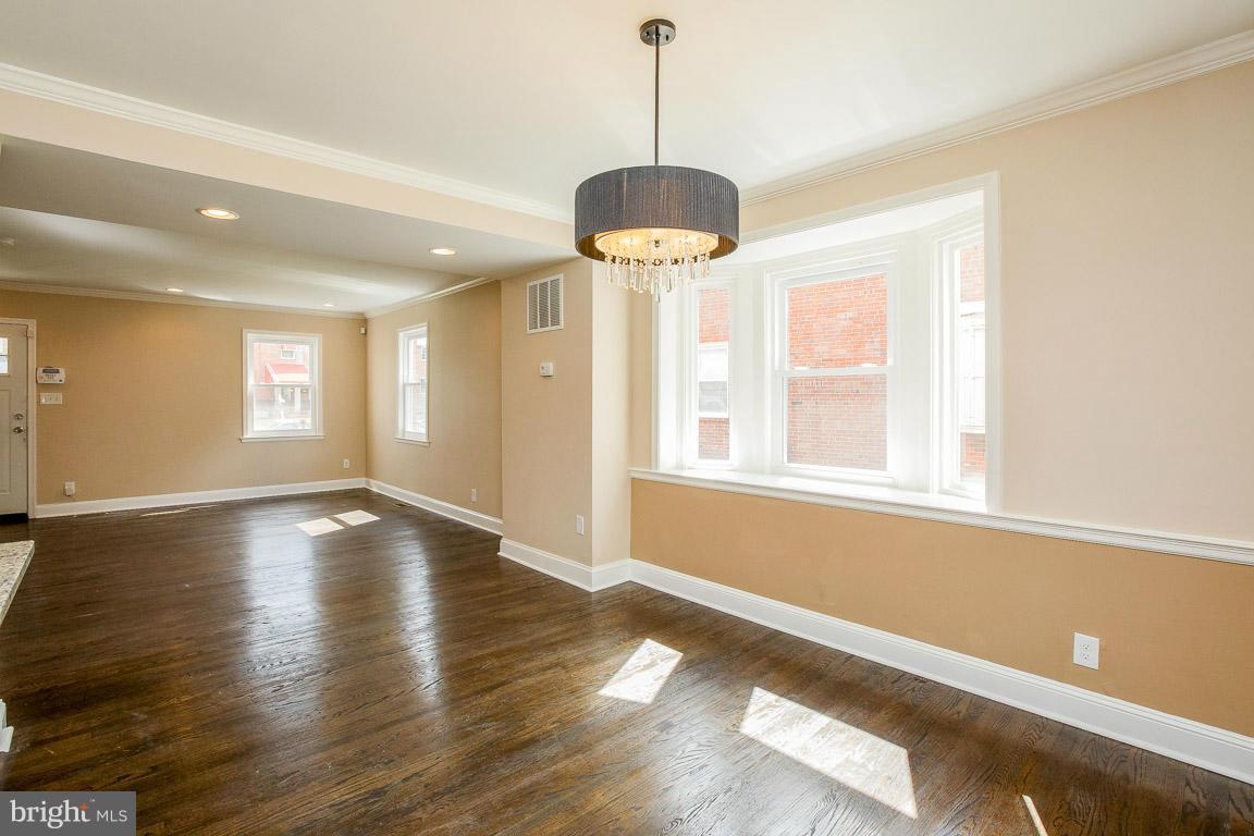 1318 Pentwood Road Baltimore, MD 21239 - Photo 4 of 25 Dining Room
