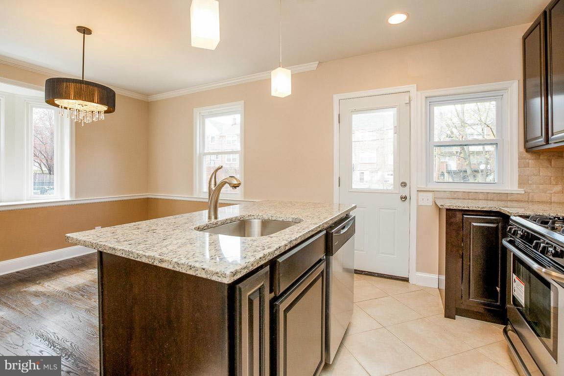 1318 Pentwood Road Baltimore, MD 21239 - Photo 6 of 25 Kitchen