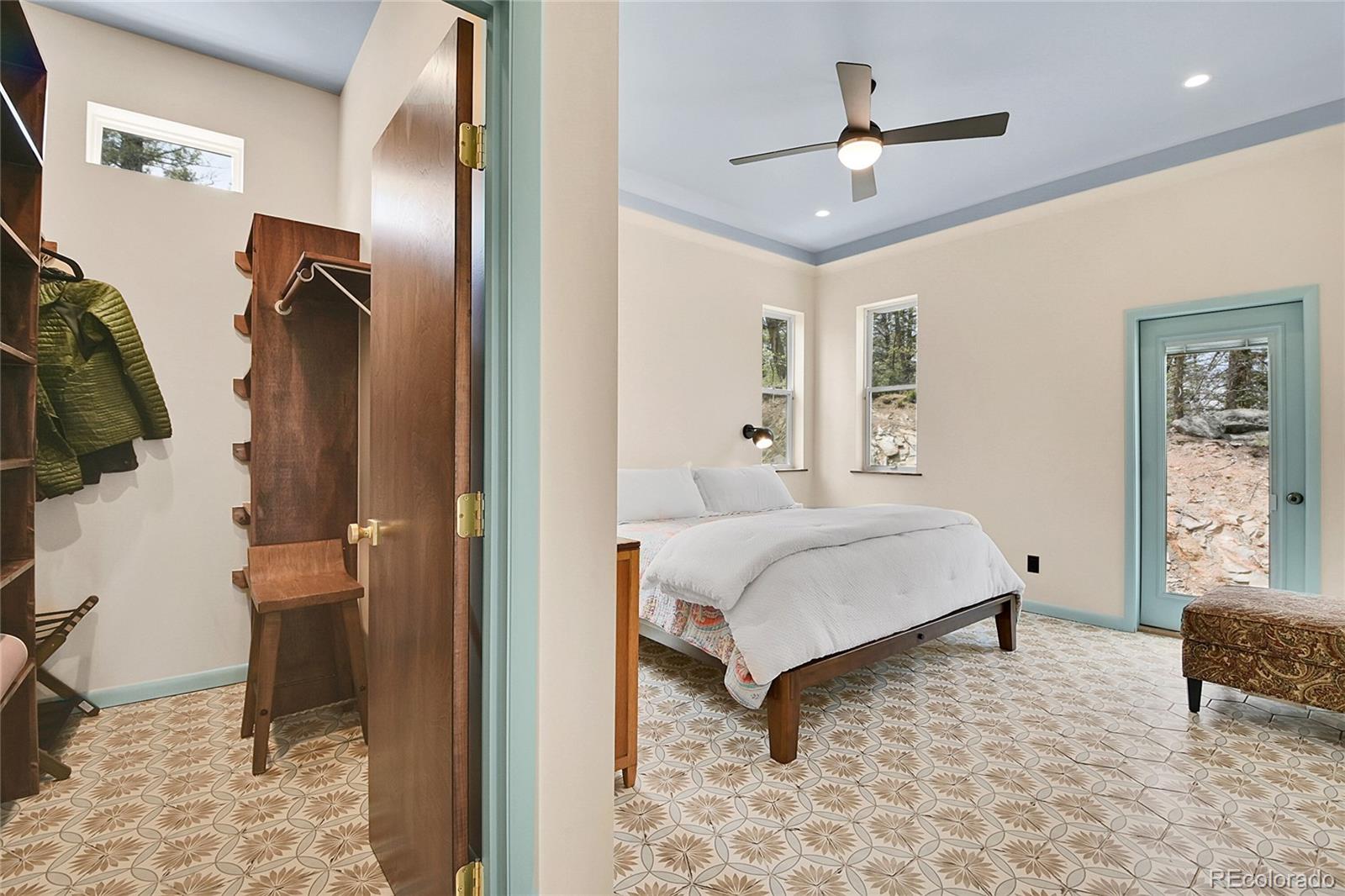 1023 Chippewa Road Jefferson, CO 80456 - Photo 11 of 32 Gallery Image 11