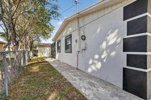 $415,000 | 926 13th Avenue South, Lake Worth Beach, FL 33460