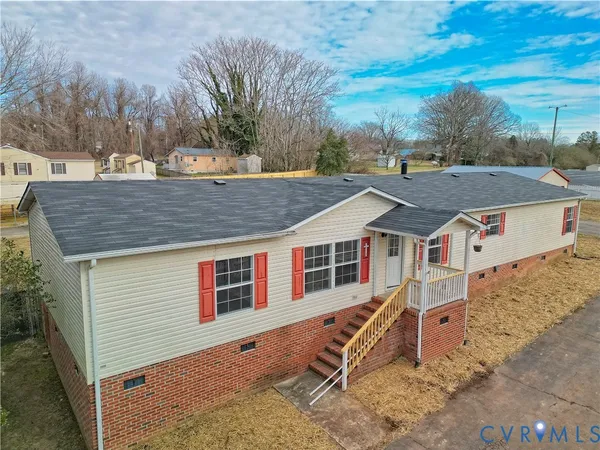 $265,000 | 806 Lunenburg Avenue, Victoria, VA 23974